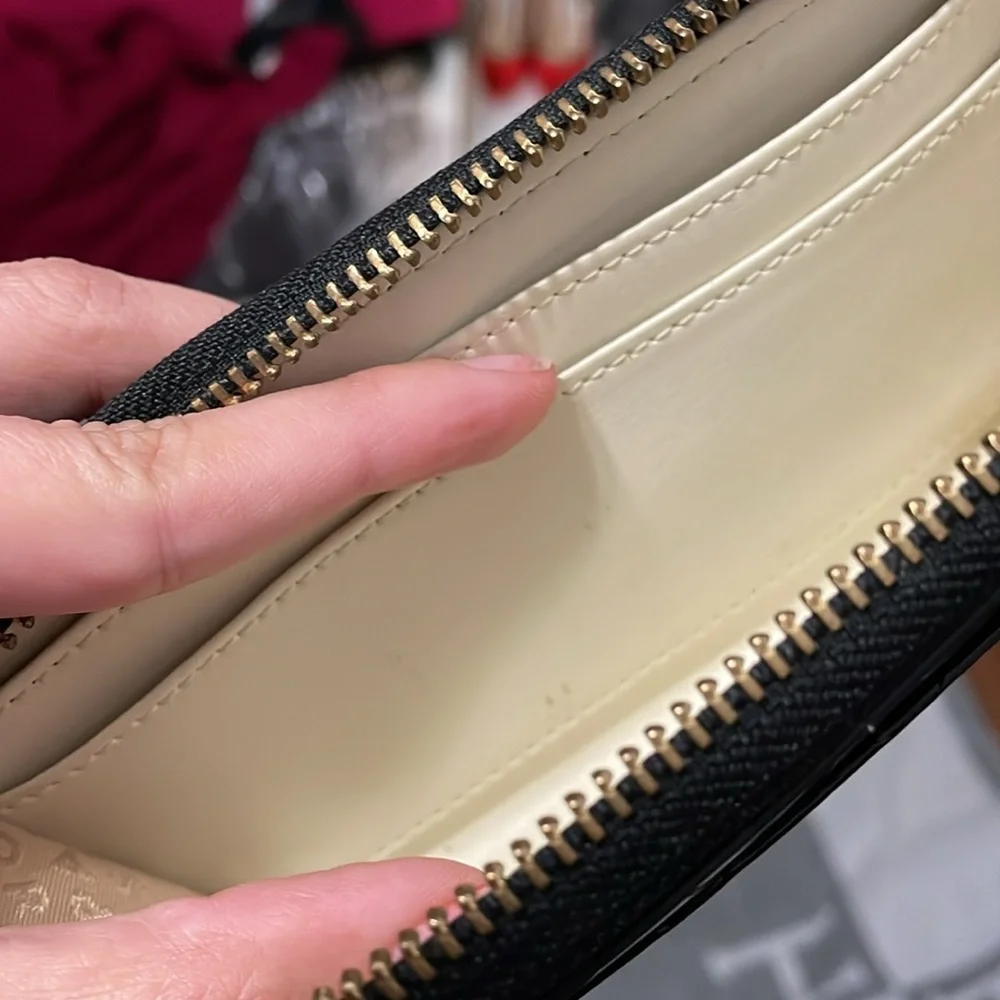 💙💖 Kate Spade Black Patent Leather‎ Wristlet